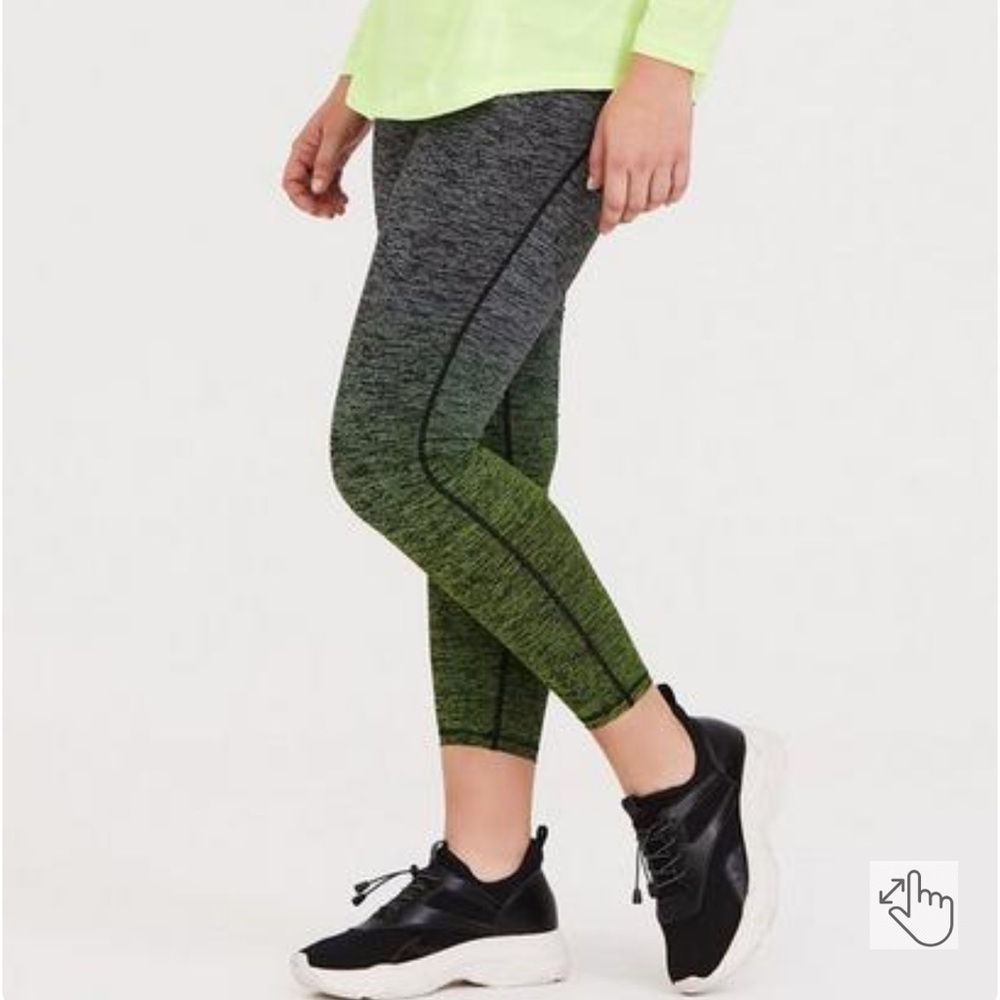 Torrid Performance Core Full Length Active Legging With Side Panels 3X